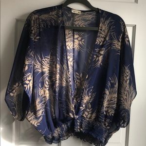 Blue and Tan floral sheer quarter sleeve blouse